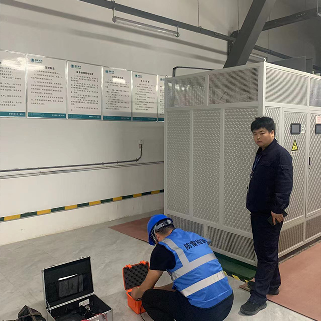 萬達(dá)商業(yè)街防雷檢測(cè)